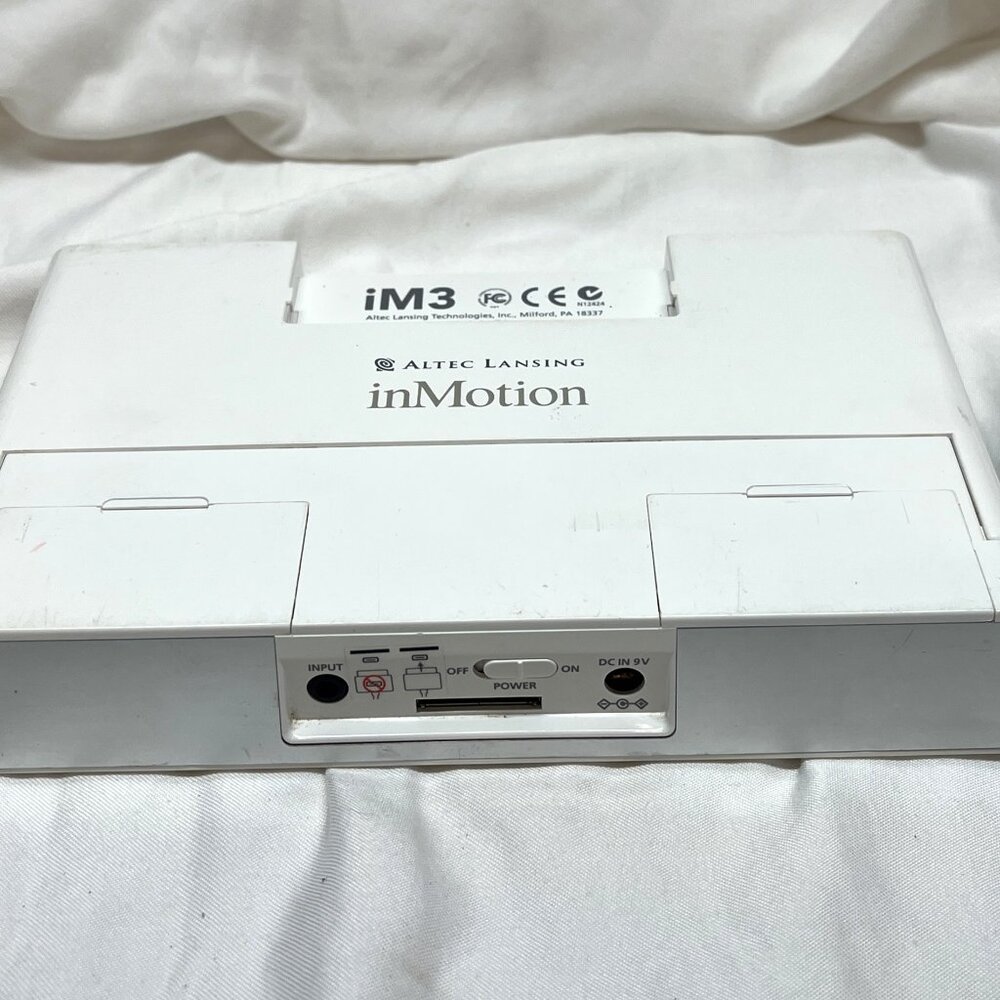 iPod Altec Lansing InMotion iM3 Portable Audio System